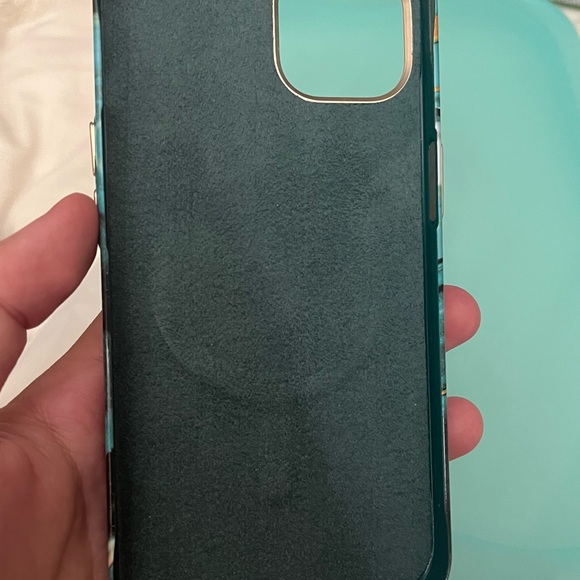 IPHONE 13 CASE - Picture 4 of 5